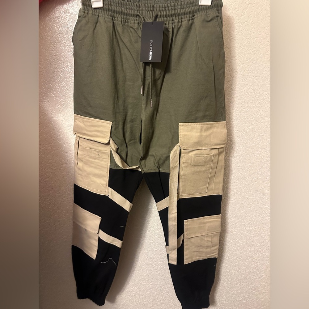 Fashion Nova Block it out joggers